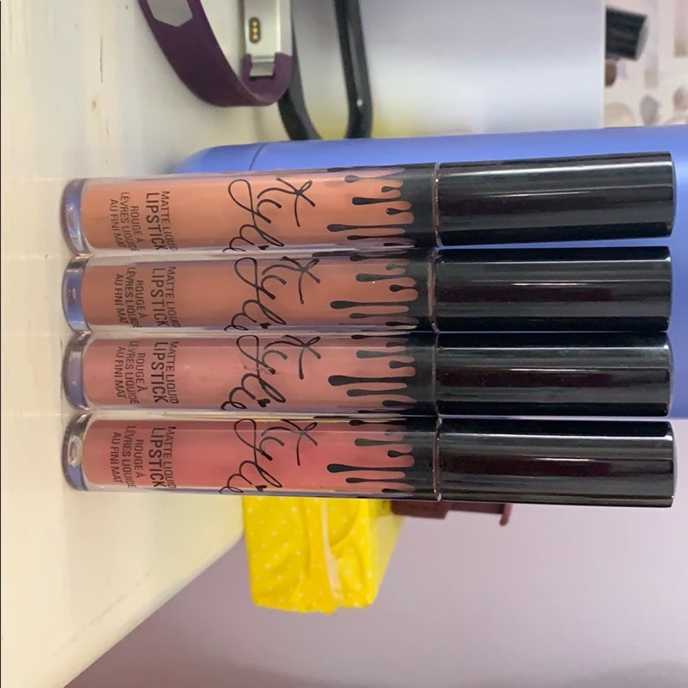 kylie pack of 4 matte liquid lipsticks